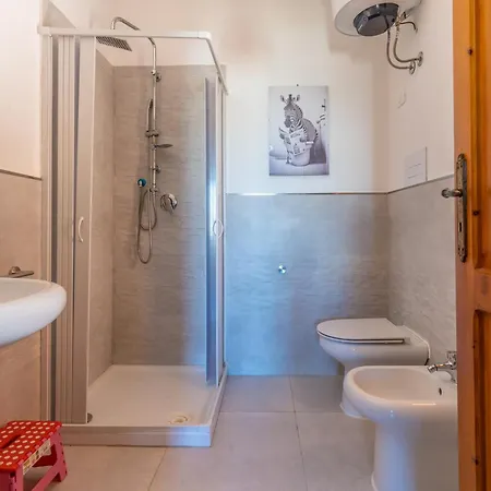 Casa Margherita - Con Accesso Privato Al Mare Hébergement de vacances *